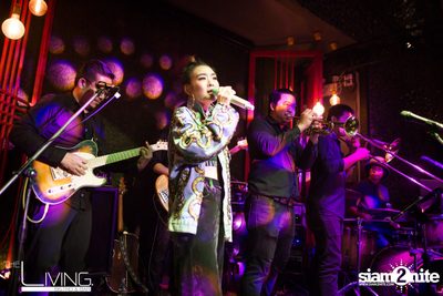 Atom & Lula at The Living Bistro & Bar Pattaya — photo 91
