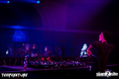 Temperature นำเสนอ Headhunterz ที่ โบน พัทยา — photo 10