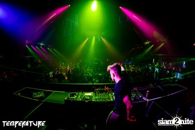 Temperature นำเสนอ Headhunterz ที่ โบน พัทยา — photo 30