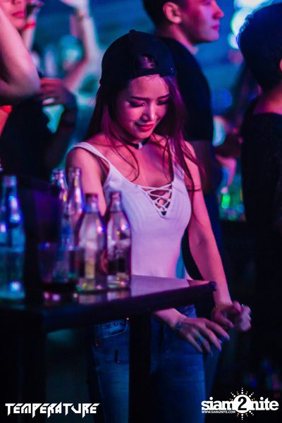 Temperature นำเสนอ Headhunterz ที่ โบน พัทยา — photo 60