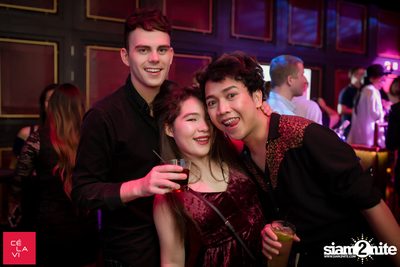 Flash Friday ที่ เซ ลา วี — photo 64