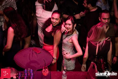 Flash Friday ที่ เซ ลา วี — photo 73