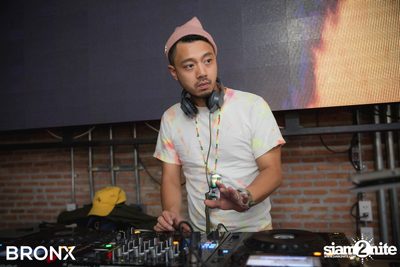 BRONX Soft Opening Party (อัลบั้มที่ 1) — photo 15