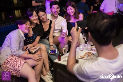 RECU Hotel Class 9 Pool Party at Hotel Icon Bangkok  — photo 88