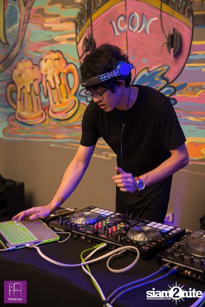 RECU Hotel Class 9 Pool Party at Hotel Icon Bangkok  — photo 92