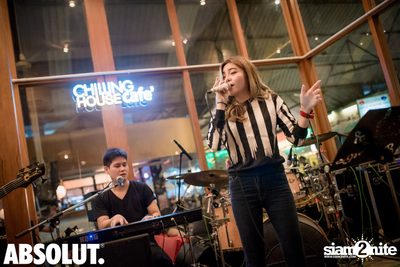 Wan Thanakrit at Chilling House Cafe — photo 15