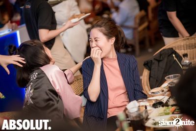 Wan Thanakrit at Chilling House Cafe — photo 57