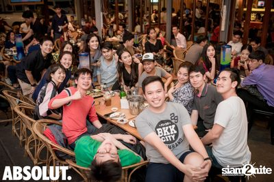 Wan Thanakrit at Chilling House Cafe — photo 77
