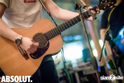 Wan Thanakrit at Chilling House Cafe — photo 95