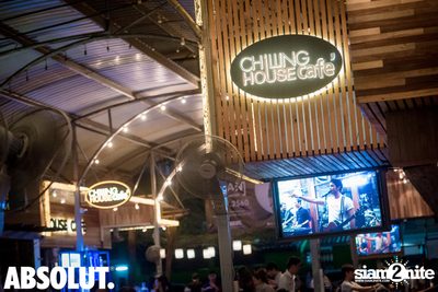 Wan Thanakrit at Chilling House Cafe — photo 111
