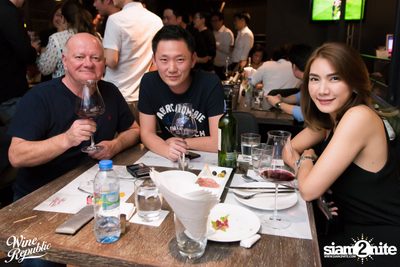 Oat Pramote at Wine Republic Bangkok — photo 24