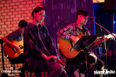Lydia Live ที่ ดิฟเฟอร์ ผับ พัทยา — photo 7