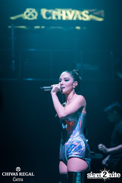 Lydia Live ที่ ดิฟเฟอร์ ผับ พัทยา — photo 54