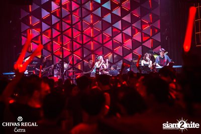 Lydia Live ที่ ดิฟเฟอร์ ผับ พัทยา — photo 61