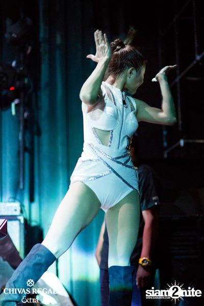 Lydia Live ที่ ดิฟเฟอร์ ผับ พัทยา — photo 83