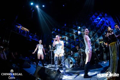 Lydia Live ที่ ดิฟเฟอร์ ผับ พัทยา — photo 84