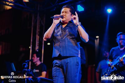 Ben Chalatit Live ที่ ซิกซ์ตี้ซิกซ์ สเตชั่น — photo 48