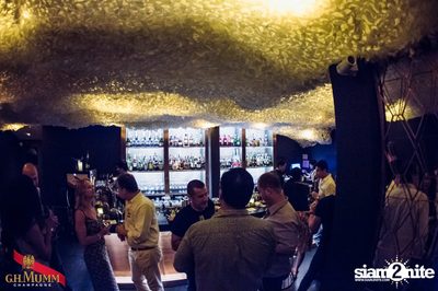 Nightfall Going Wild! at Luna Lounge — photo 16