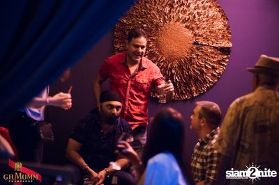 Nightfall Going Wild! at Luna Lounge — photo 22