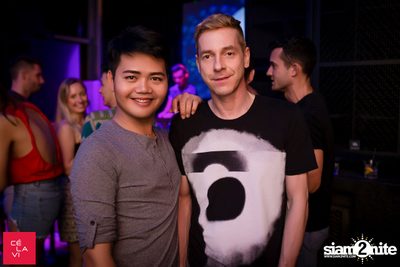 Supersonic Saturdays นำเสนอ DJ Groove ที่ เซ ลา วี — photo 24