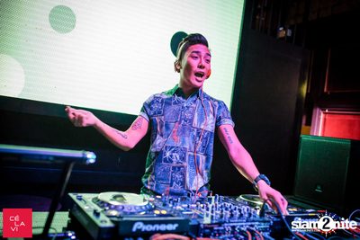 Supersonic Saturdays นำเสนอ DJ Groove ที่ เซ ลา วี — photo 27