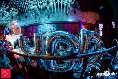 Supersonic Saturdays นำเสนอ DJ Groove ที่ เซ ลา วี — photo 42