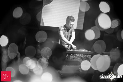 Supersonic Saturdays นำเสนอ DJ Groove ที่ เซ ลา วี — photo 44