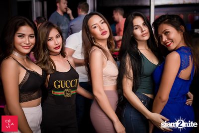 Supersonic Saturdays นำเสนอ DJ Groove ที่ เซ ลา วี — photo 64