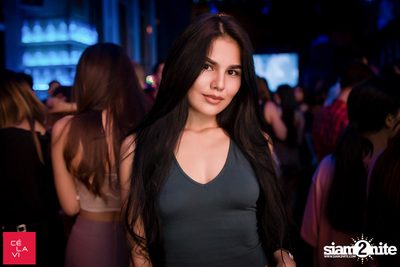 Supersonic Saturdays นำเสนอ DJ Groove ที่ เซ ลา วี — photo 68