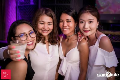 Supersonic Saturdays นำเสนอ DJ Groove ที่ เซ ลา วี — photo 81