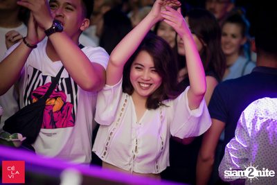 Supersonic Saturdays นำเสนอ DJ Groove ที่ เซ ลา วี — photo 90