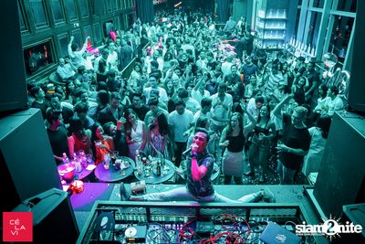 Supersonic Saturdays นำเสนอ DJ Groove ที่ เซ ลา วี — photo 94