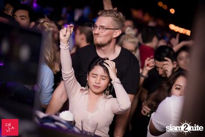 Supersonic Saturdays นำเสนอ DJ Groove ที่ เซ ลา วี — photo 103