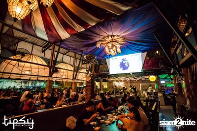 Oat Pramote at Tipsy Bkk — photo 11