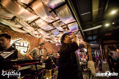 Oat Pramote at Tipsy Bkk — photo 71