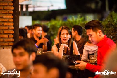 Oat Pramote at Tipsy Bkk — photo 82