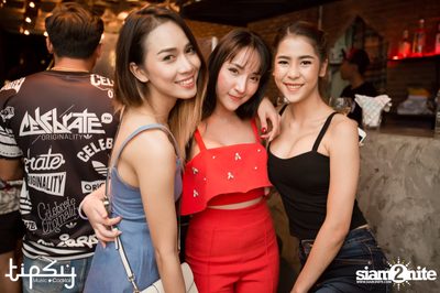 Oat Pramote at Tipsy Bkk — photo 123