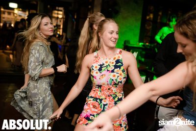 DJ Oskar ที่ เบียร์เฮาส์ | ฮิลตัน หัวหิน รีสอร์ท แอนด์ สปา — photo 9