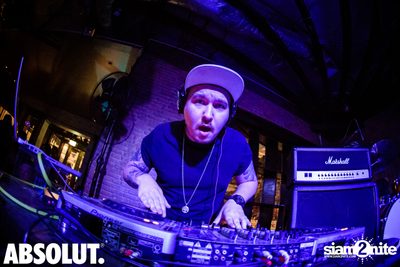 DJ Oskar ที่ เบียร์เฮาส์ | ฮิลตัน หัวหิน รีสอร์ท แอนด์ สปา — photo 39