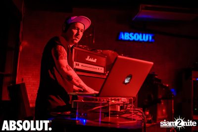 DJ Oskar ที่ เบียร์เฮาส์ | ฮิลตัน หัวหิน รีสอร์ท แอนด์ สปา — photo 44