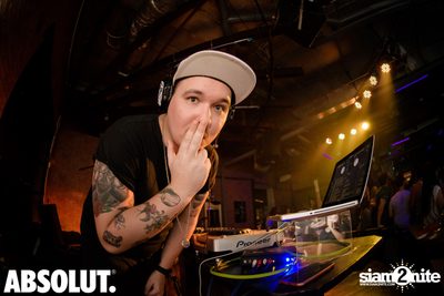 DJ Oskar ที่ เบียร์เฮาส์ | ฮิลตัน หัวหิน รีสอร์ท แอนด์ สปา — photo 52