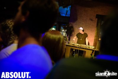 DJ Oskar ที่ เบียร์เฮาส์ | ฮิลตัน หัวหิน รีสอร์ท แอนด์ สปา — photo 60