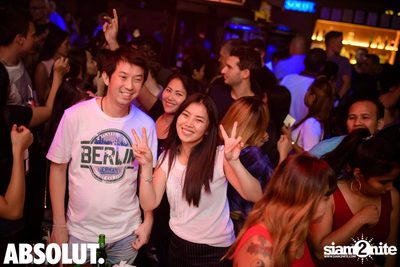 DJ Oskar ที่ เบียร์เฮาส์ | ฮิลตัน หัวหิน รีสอร์ท แอนด์ สปา — photo 73