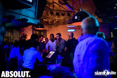 DJ Oskar ที่ เบียร์เฮาส์ | ฮิลตัน หัวหิน รีสอร์ท แอนด์ สปา — photo 79