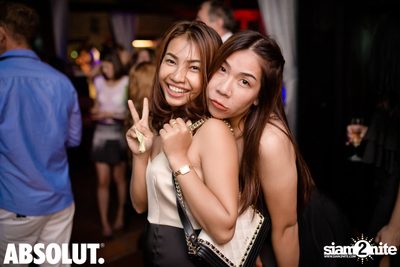 DJ Oskar ที่ เบียร์เฮาส์ | ฮิลตัน หัวหิน รีสอร์ท แอนด์ สปา — photo 80