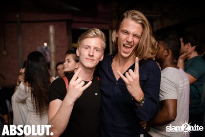 DJ Oskar ที่ เบียร์เฮาส์ | ฮิลตัน หัวหิน รีสอร์ท แอนด์ สปา — photo 92