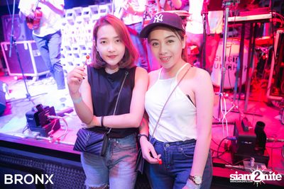 สิงโต นำโชค ที่ บรองซ์ — photo 98