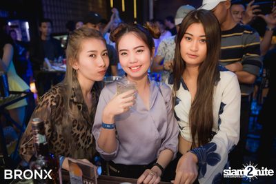 สิงโต นำโชค ที่ บรองซ์ — photo 116