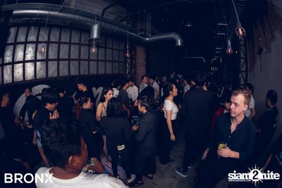 สิงโต นำโชค ที่ บรองซ์ — photo 175
