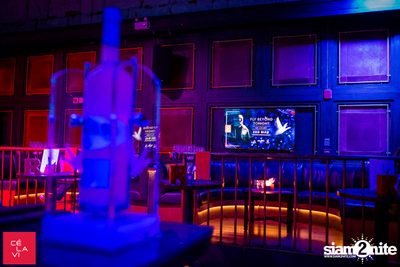 FLY Beyond Tonight กับ Zed Bias ที่ เซ ลา วี — photo 8